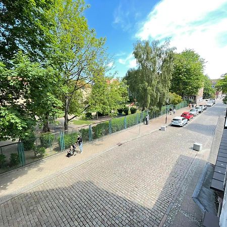 Yourapart Straganiarska Z Parkingiem Гданьск Экстерьер фото